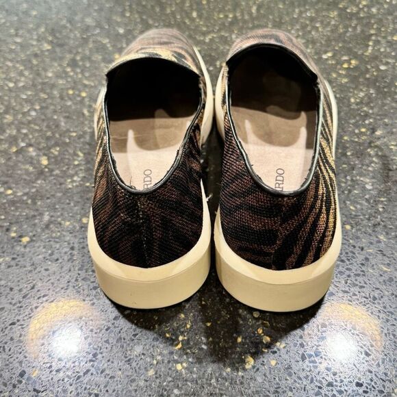 Bernardo Danica Brown Multi Zebra Platform Slip On Sneakers. Size 7. - Picture 4 of 12